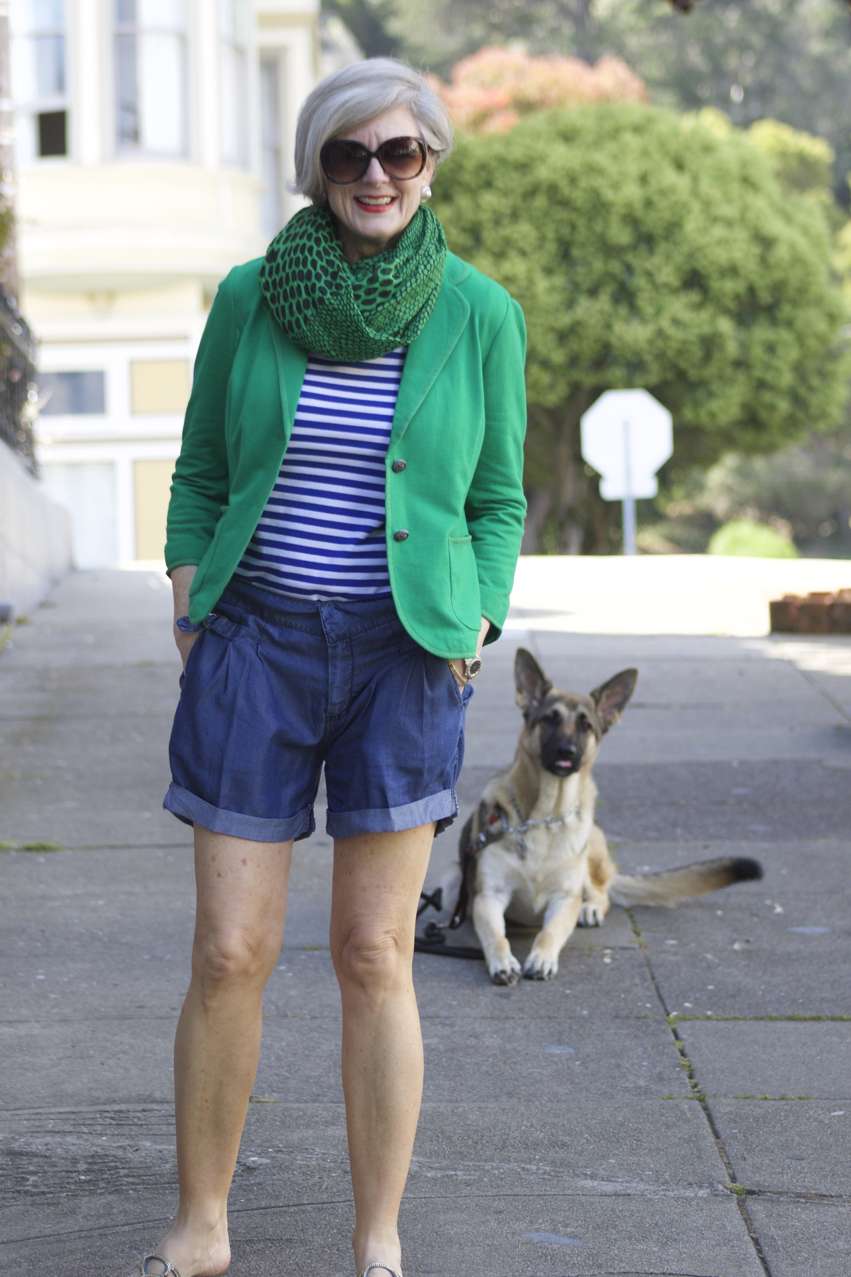 neutral navy