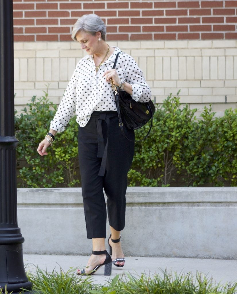 polka dots and linen pants