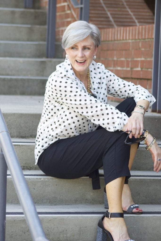 polka dots and linen pants