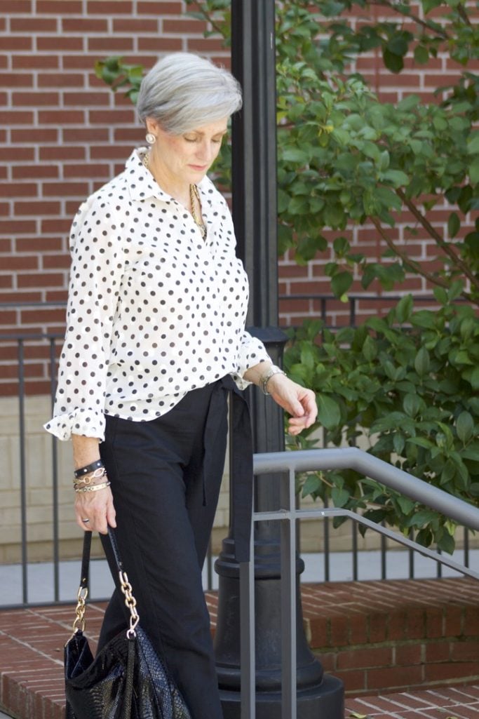 polka dots and linen pants