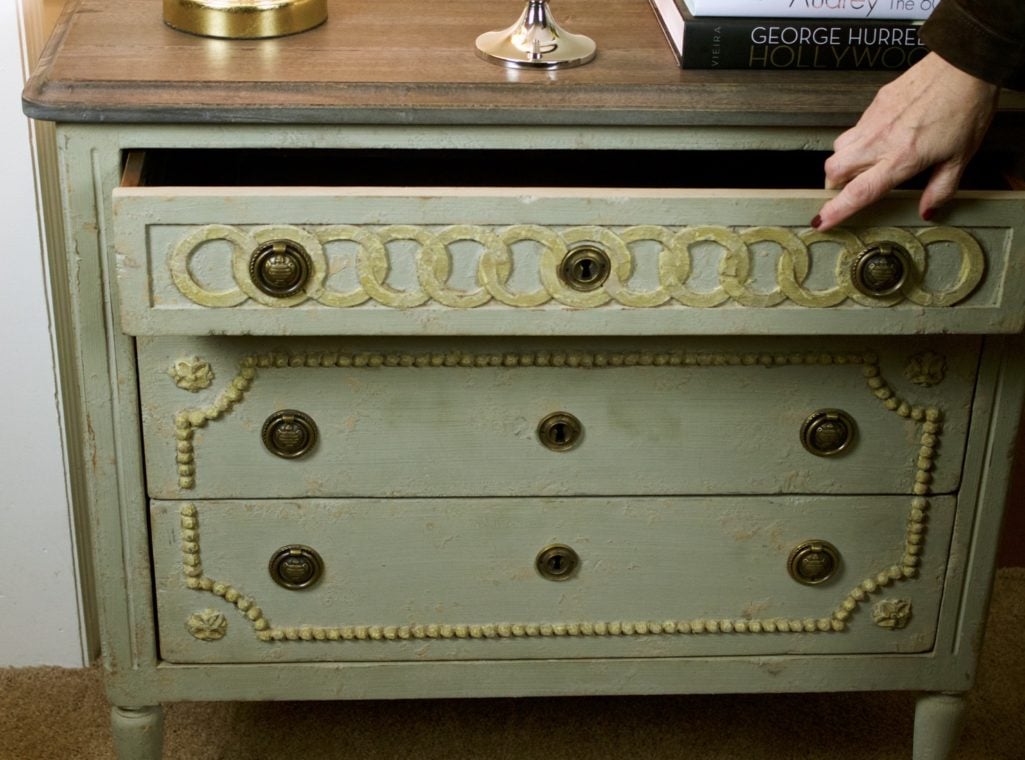 soft surroundings grey chest