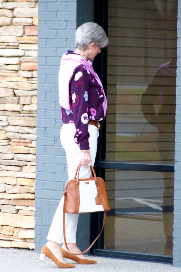 everlane ecru denim, ann taylor floral blouse, j.crew italian cashmere sweater, ann taylor suede pumps, ralph lauren belt, ralph lauren handbag