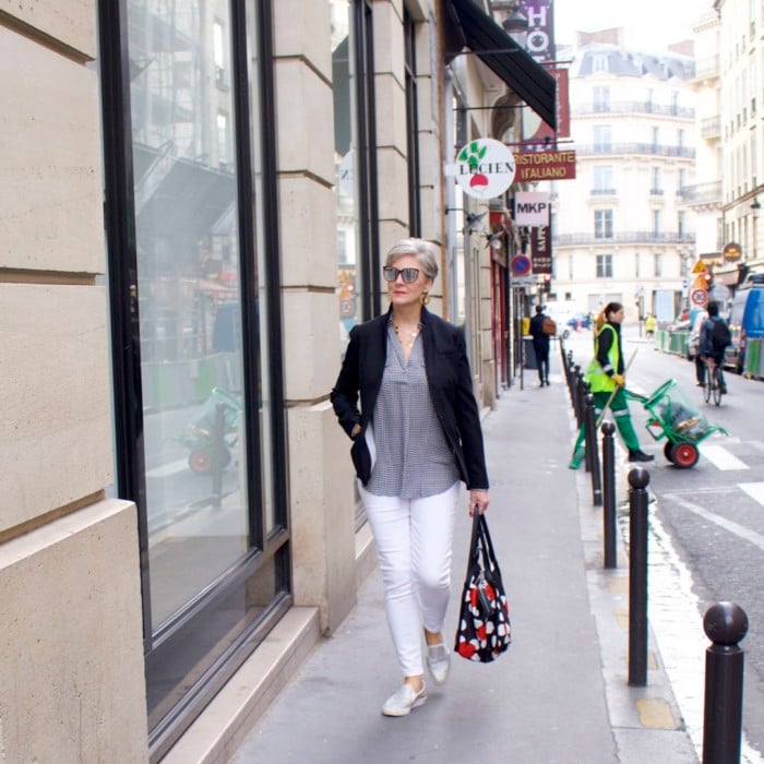 paris in black and white