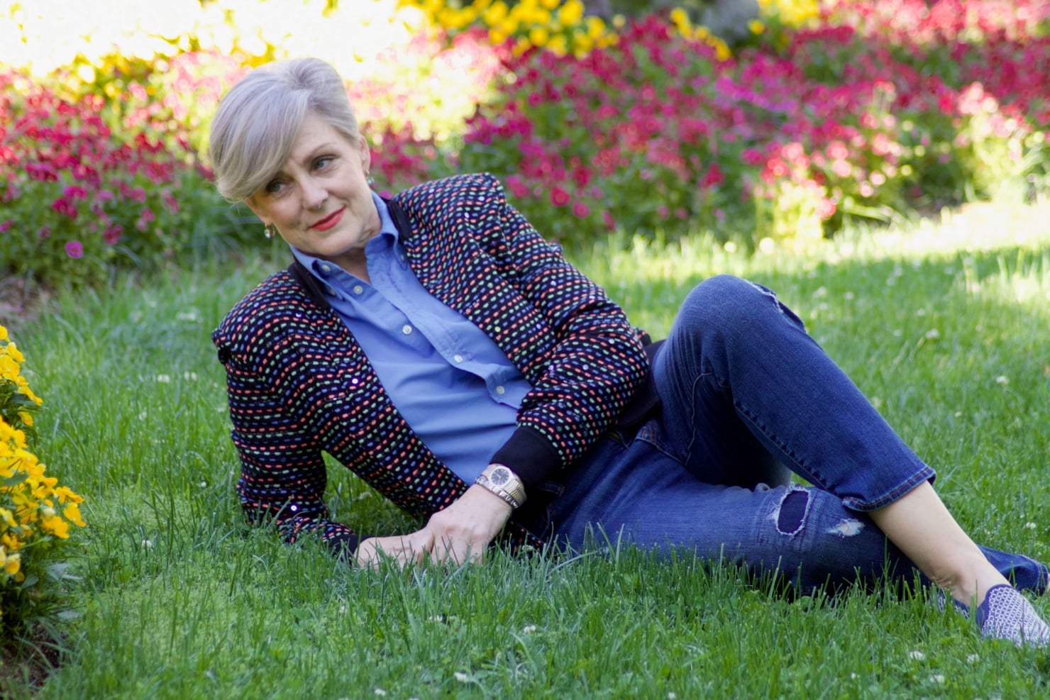 beth from Style at a Certain Age wears high low St. John sweater, J.Crew blue jeans, Ralph Lauren button down, Sam Edelman espadrilles