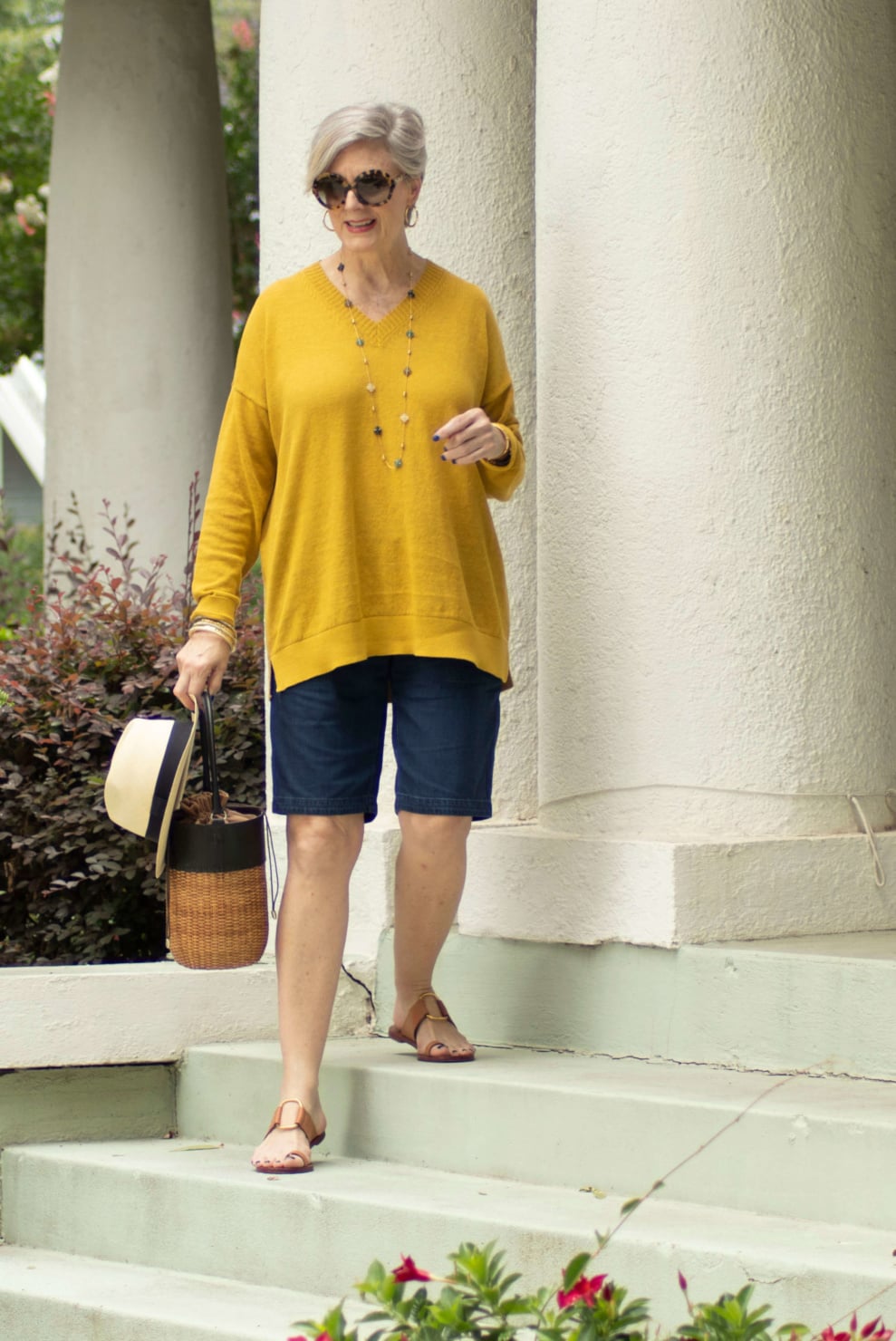 how to wear jean shorts