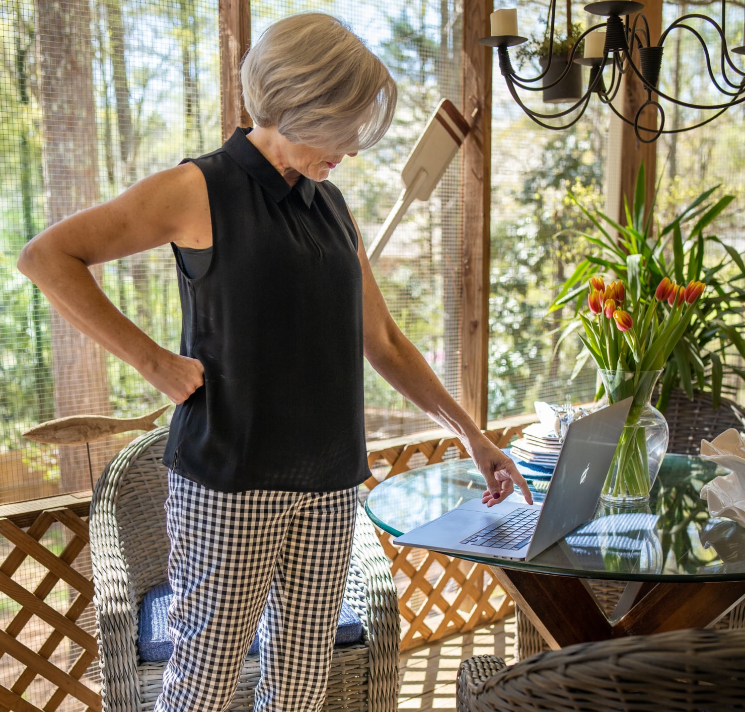 how to host a virtual dinner party