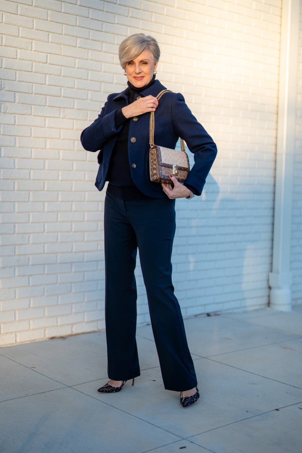 monochromatic outfit idea