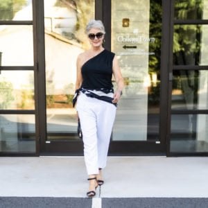 how to style a black and white outfit
