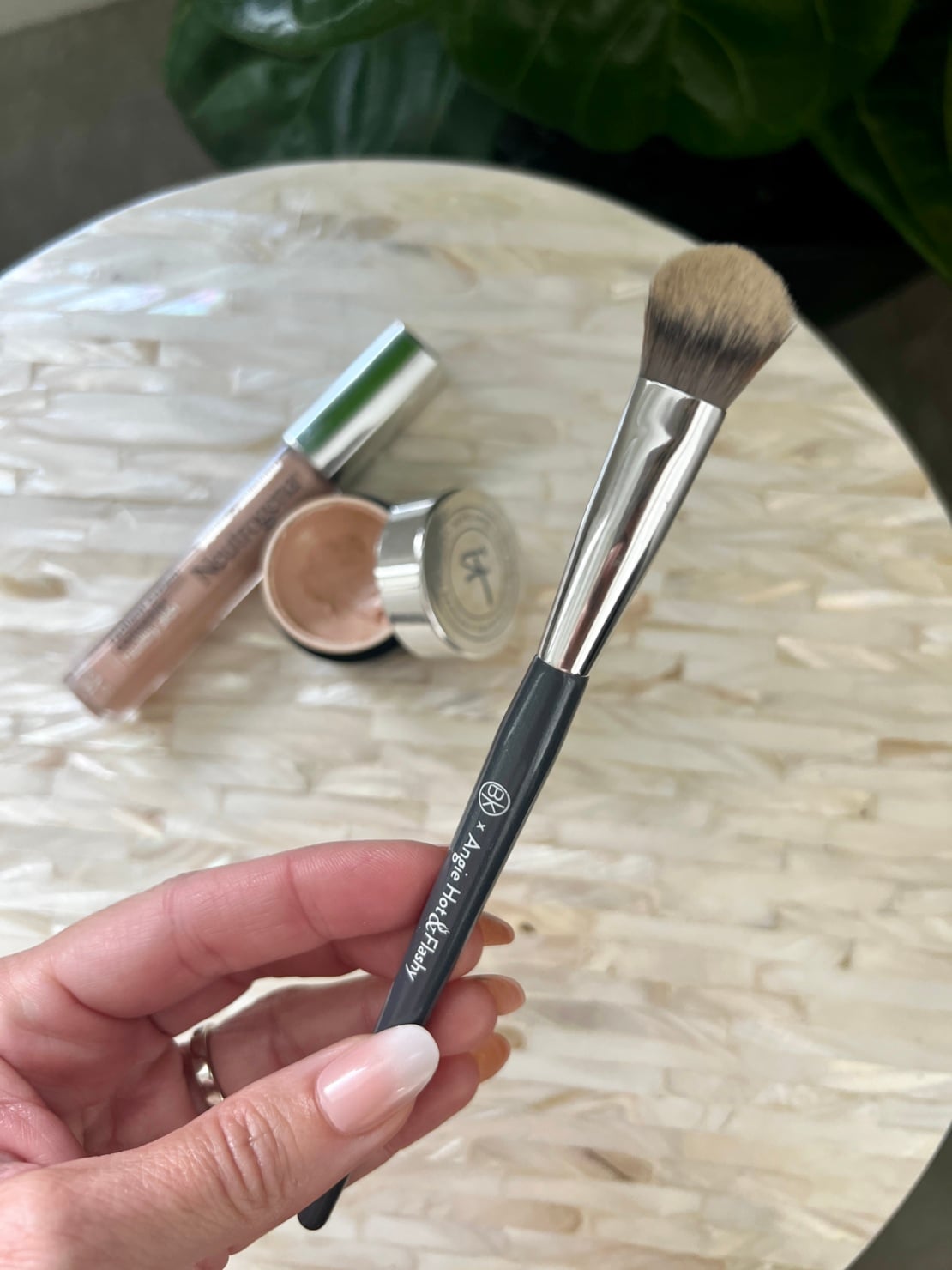 brushes 7