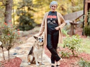 How To Style a Graphic Tee For Fall
