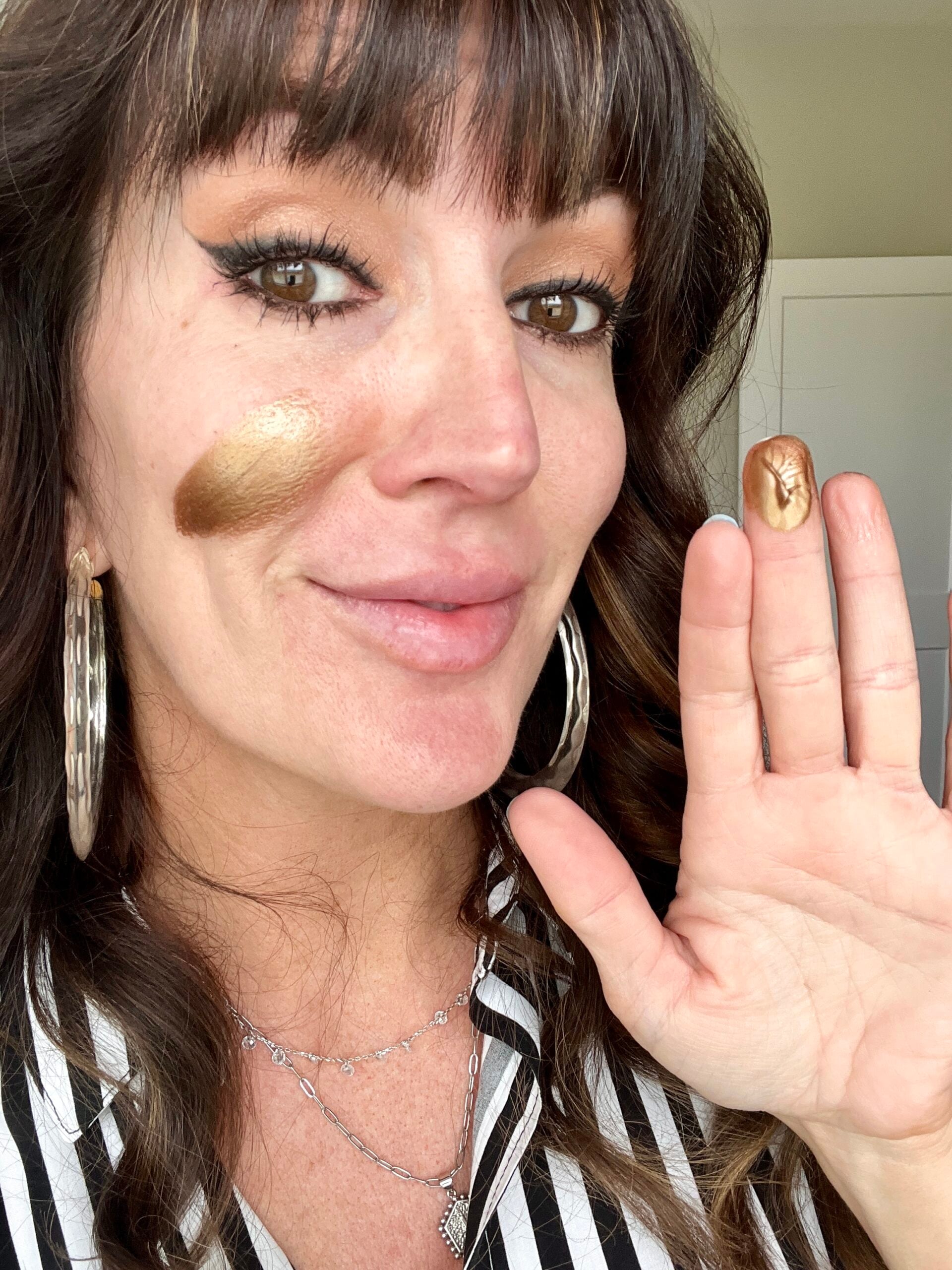 Leo zodiac makeup