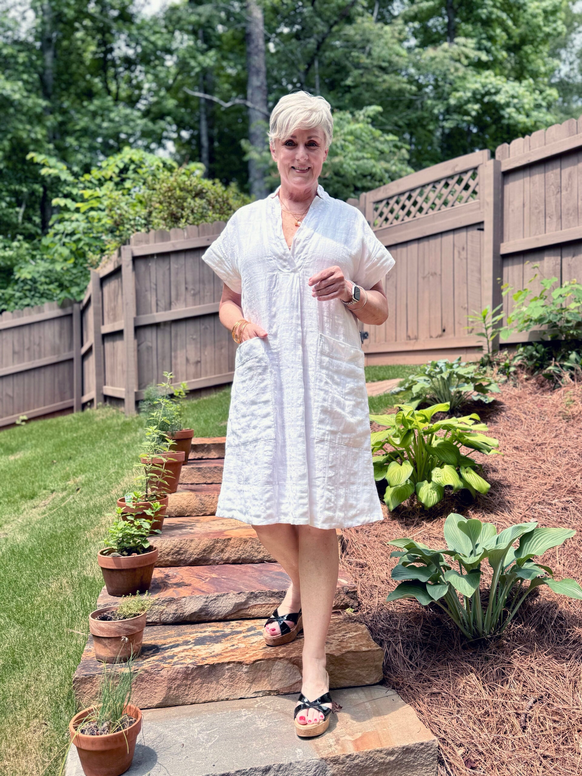 linen dress outfit idea