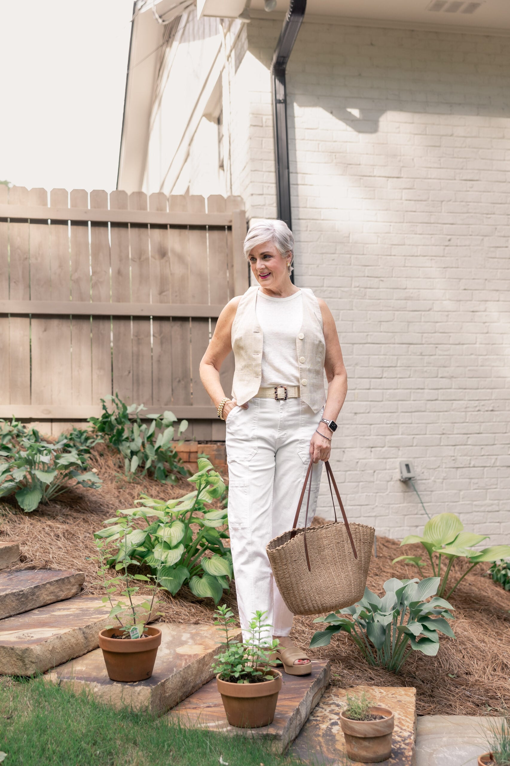 Linen Vest outfit idea