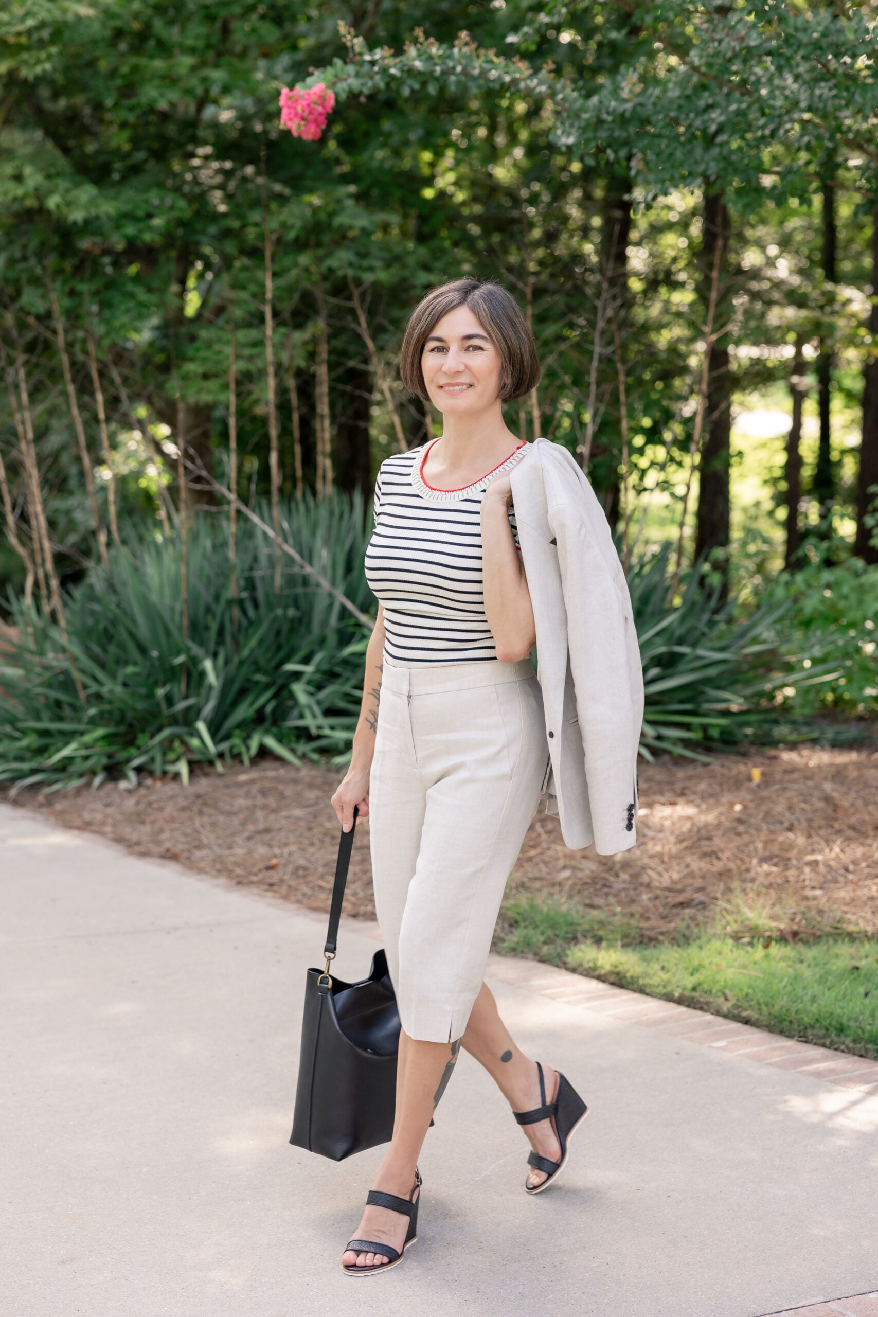 How to Wear Capri Pants