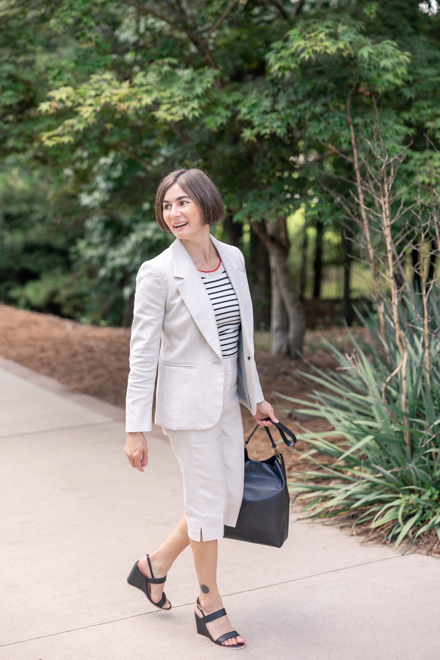 Capri Pants and blazer outfit