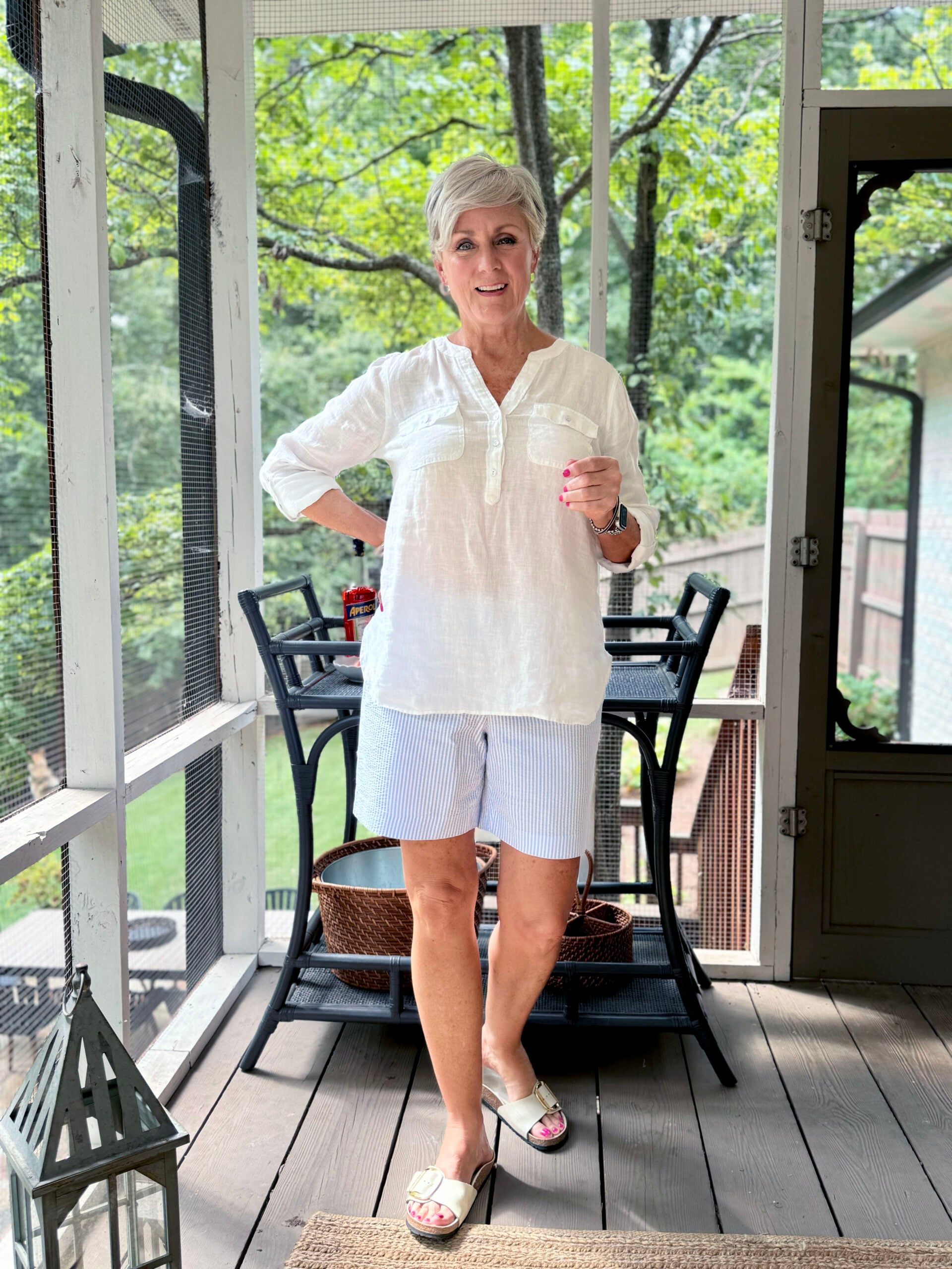 linen top and shorts outfit