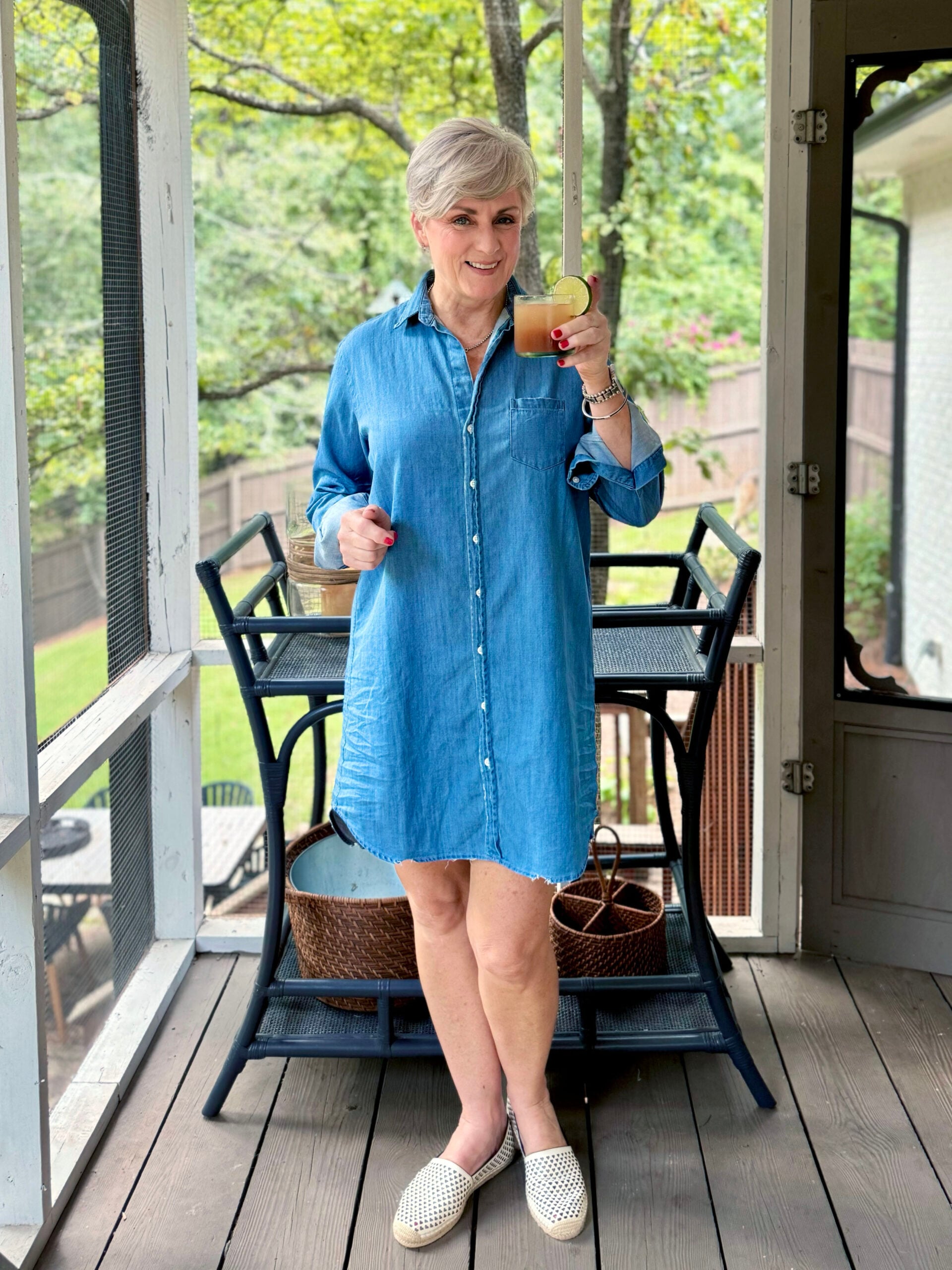 denim dress weekend cocktail | Happy Friday