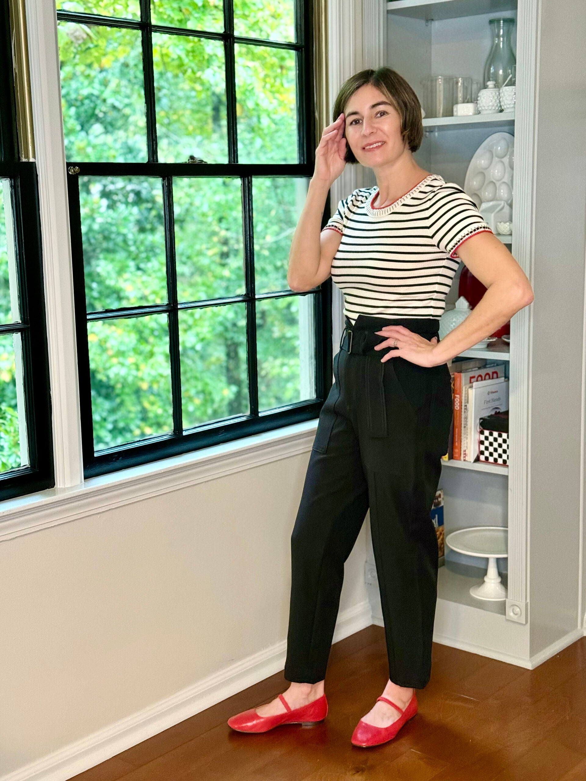 striped tee and pants outfit