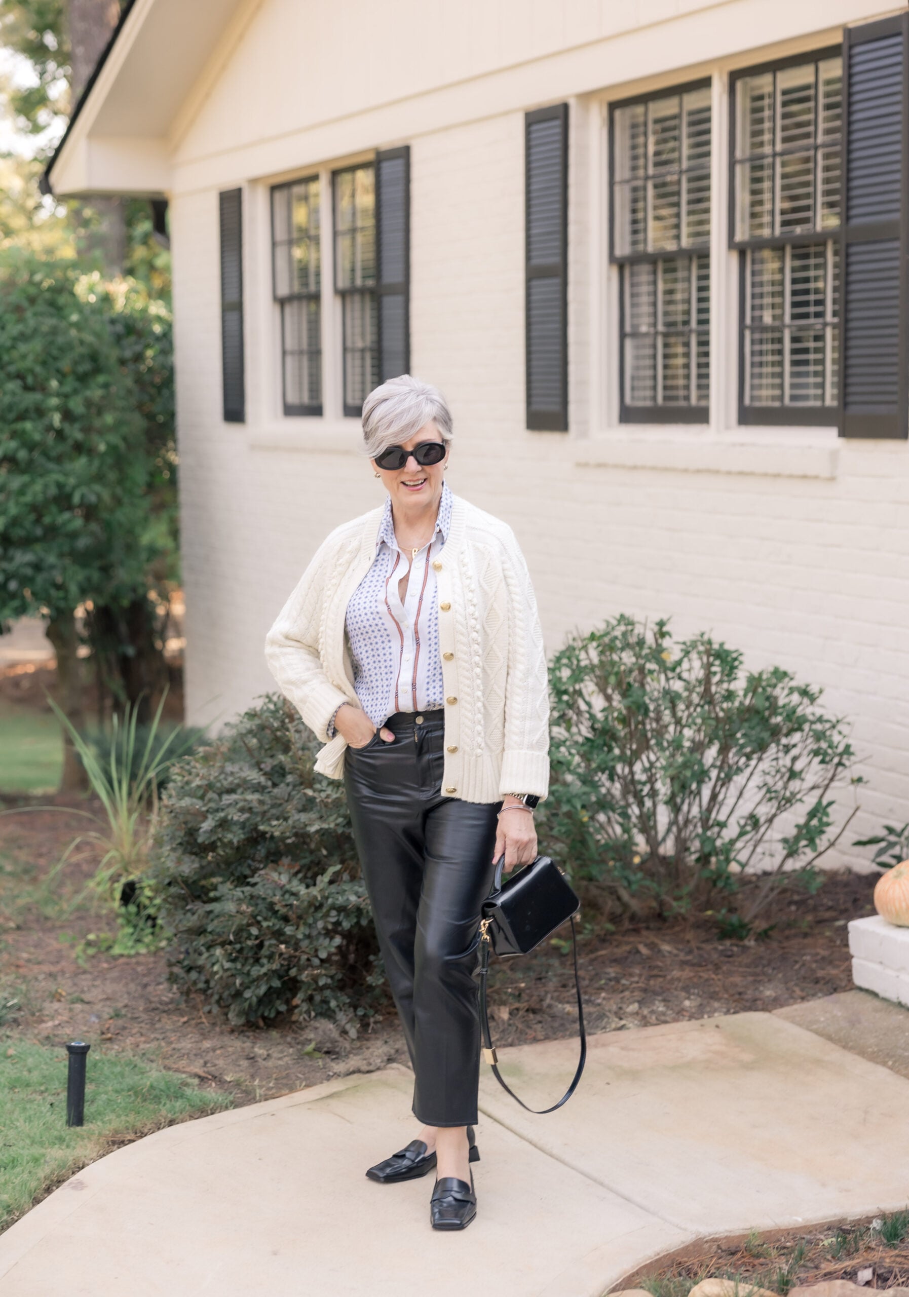 Beth SAACA | August, Sept. & Oct. 2024 sweater fall outfit