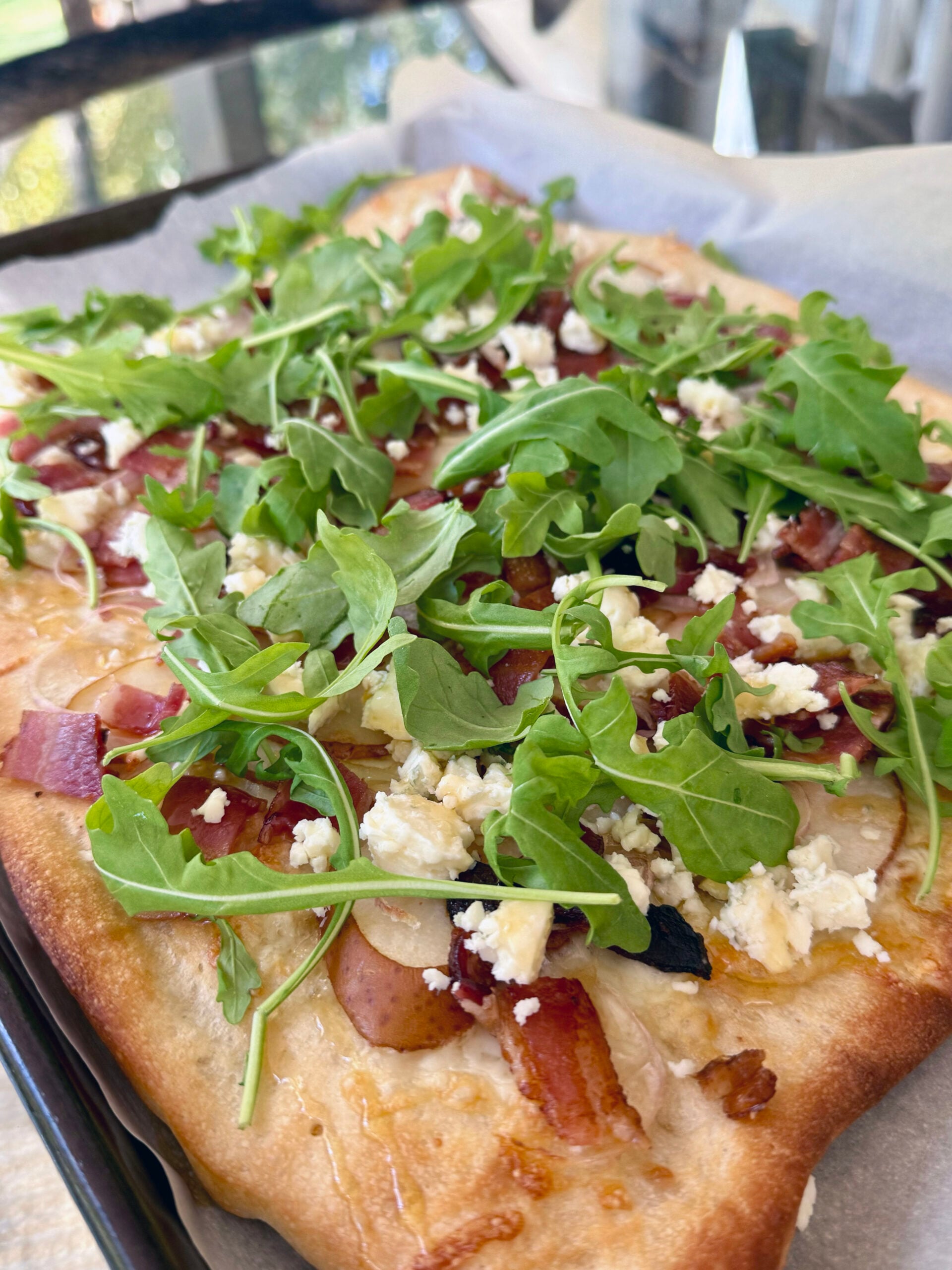 Pear, Bacon, and Gorgonzola Flatbread