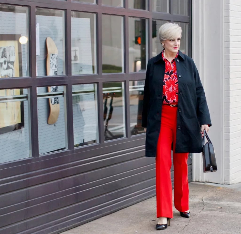how to wear red