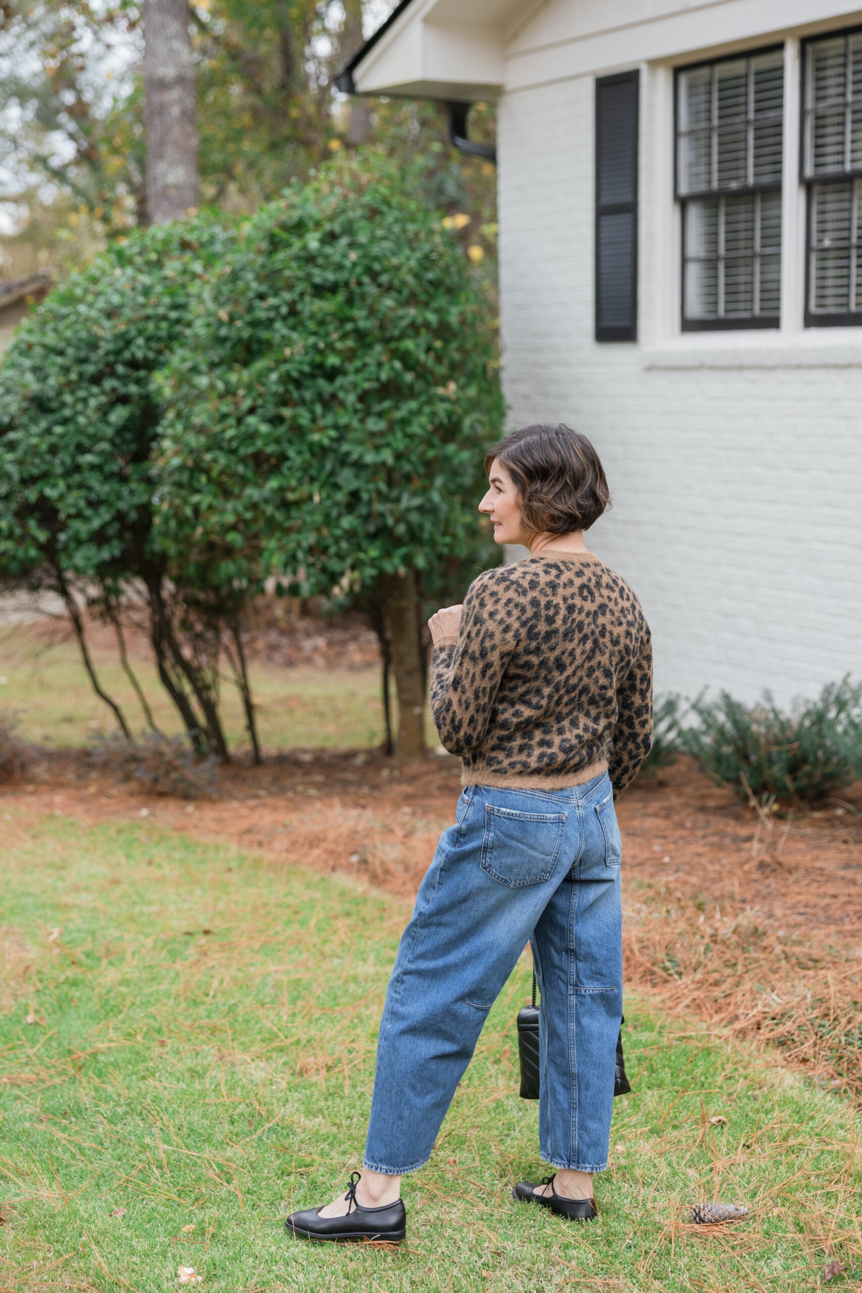 Barrel-Leg Jeans outfit