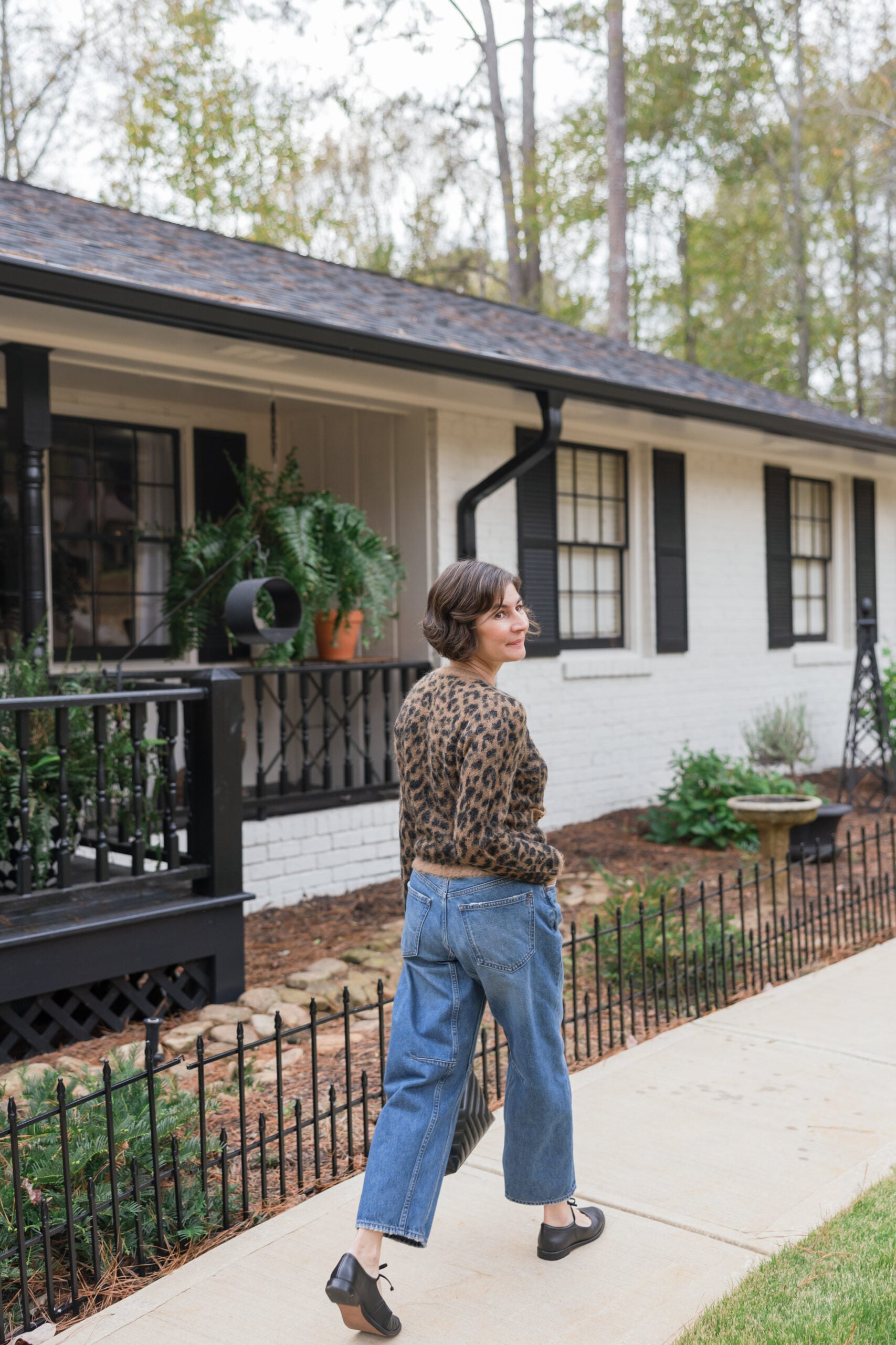 Barrel-Leg Jeans fall outfit