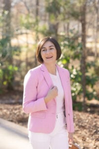 Spring Is Here! Lighten Up Your Wardrobe with a Pastel Blazer & White Denim – Here’s How