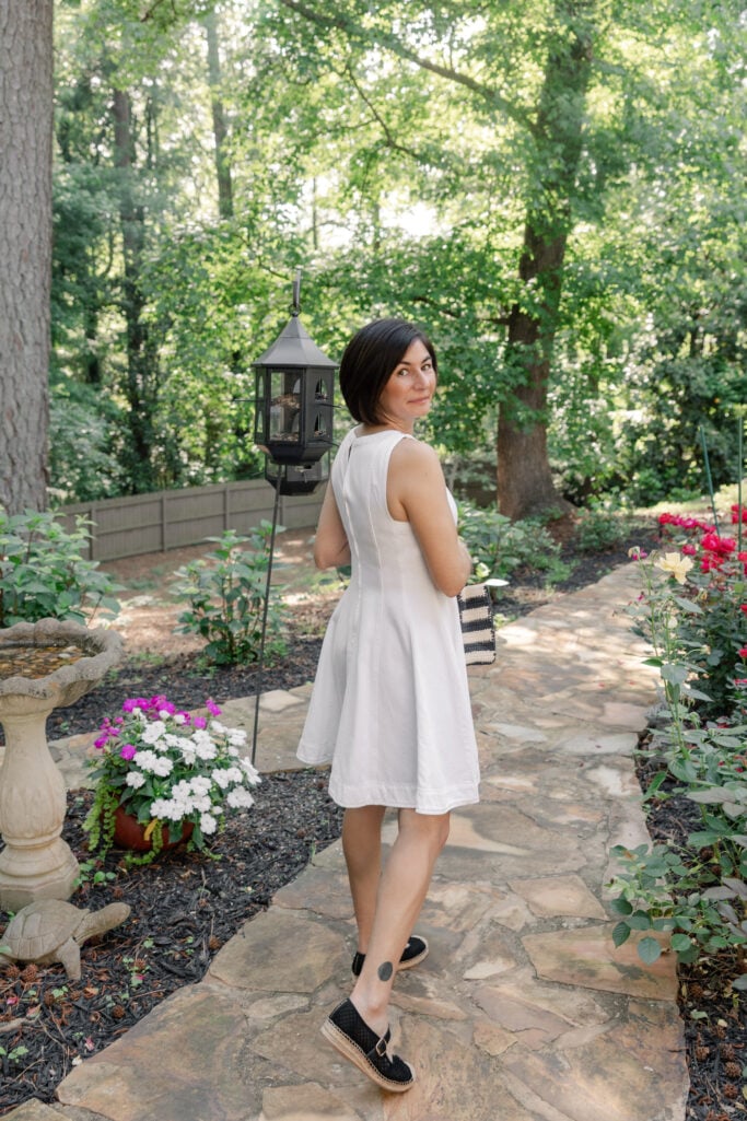 summer style, summer dress, petite fashion, white denim, striped bag, perfect shoes