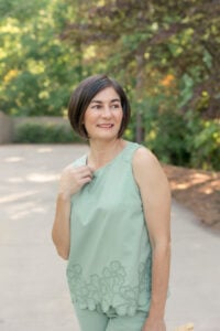 Monochromatic Mint: The Easiest Way to Freshen Up Your Spring Look