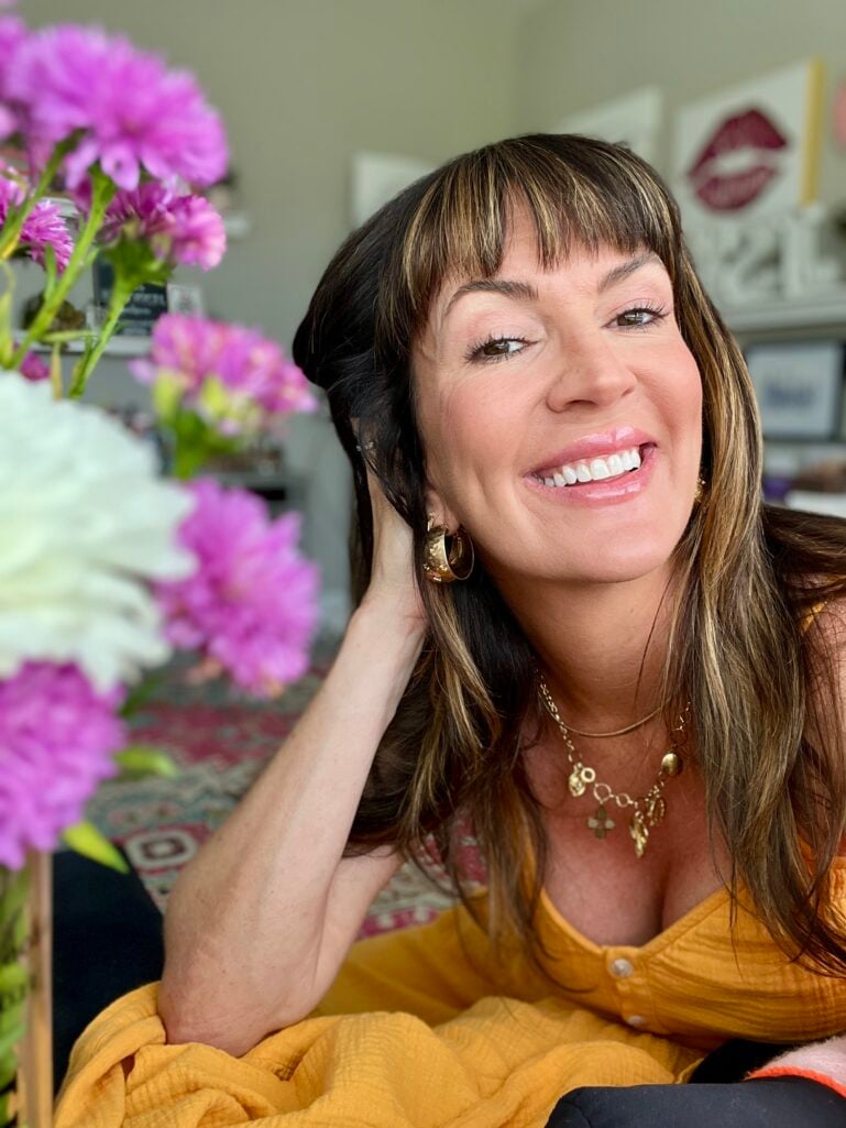 blush, lip gloss, brows, eyes, concealer, no makeup,