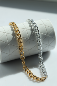 Gold OR Silver? Why Not Both: 7 Mixed Metal Jewelry Pieces That Go With Everything! 💛🩶