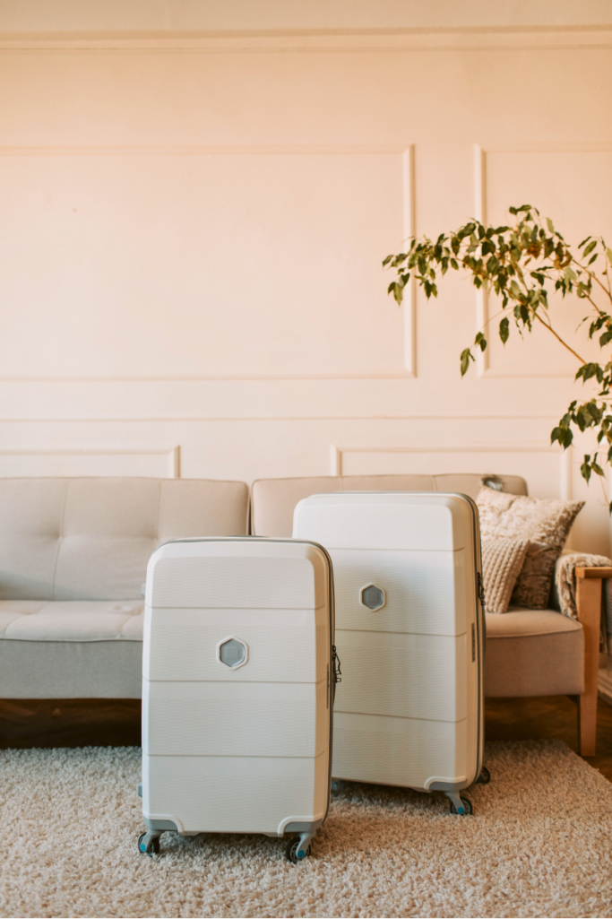 The Memorial Day Weekend Packing List: 6 Tech and Travel Accessories You’ll Wish You Had Last Summer! 🧳☀️✨